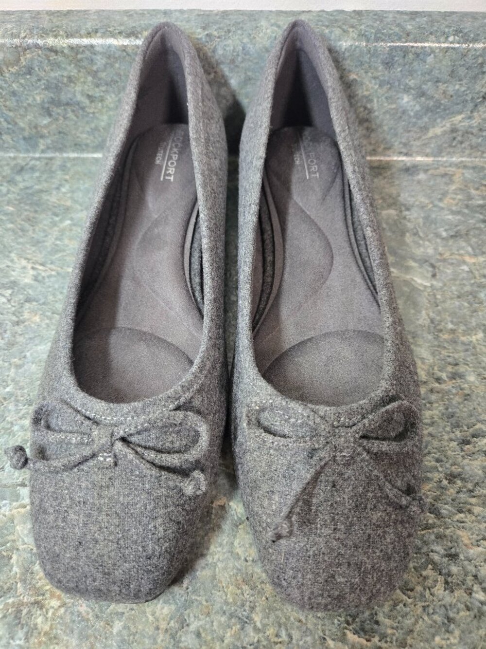 Rockport Sadie Women’s Size 6M Dark Gray Slip-On Flats Block Heel Bow Comfort
